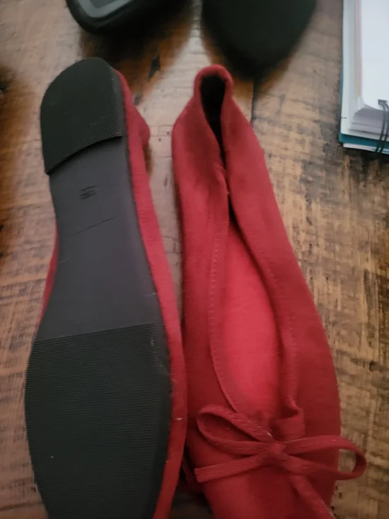 Red Women’s Ballet Flats - Classic Bow - Picture 2 of 3